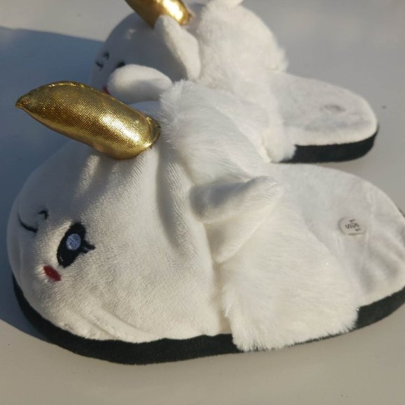 Chasing Unicorns Size S 13/1 White Kids Sleep Wear Slippers - Picture 3 of 9